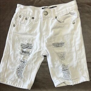 Trestyles Stylish White Distressed Kids Shorts. Size 5.